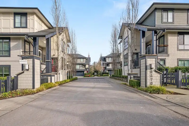 17 8570 204 STREET - photo 1 of 32