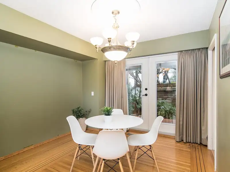 11423 94 AVENUE - photo 4 of 38