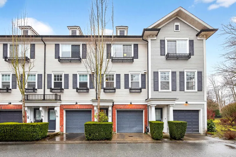 15 18983 72A AVENUE - photo 2 of 25