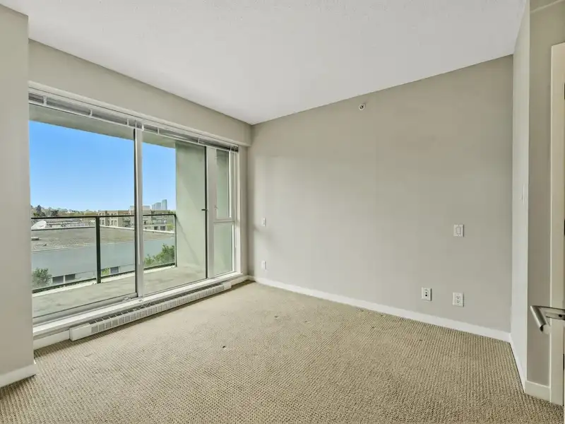 511 522 W 8TH AVENUE - photo 4 of 26