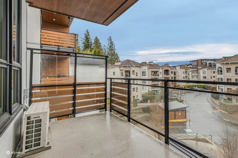 416 3182 GLADWIN ROAD - photo 2 of 25