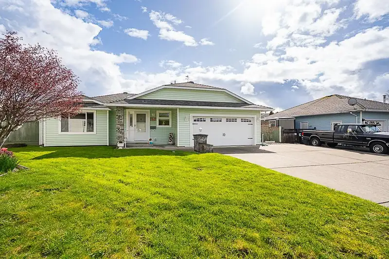 19245 59A AVENUE - photo 1 of 38