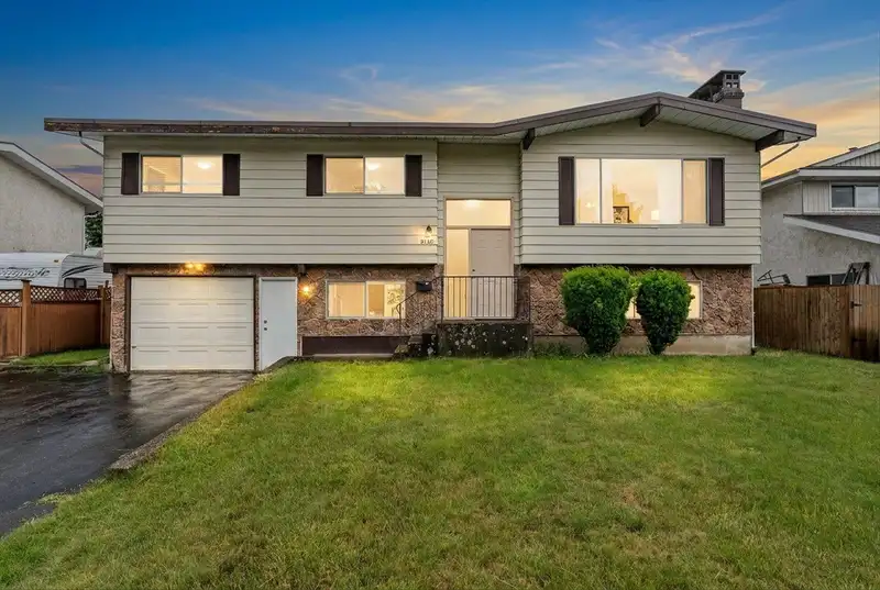 9140 ASHWELL ROAD - photo 1 of 34