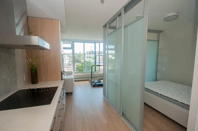 611 1783 MANITOBA STREET - photo 4 of 15