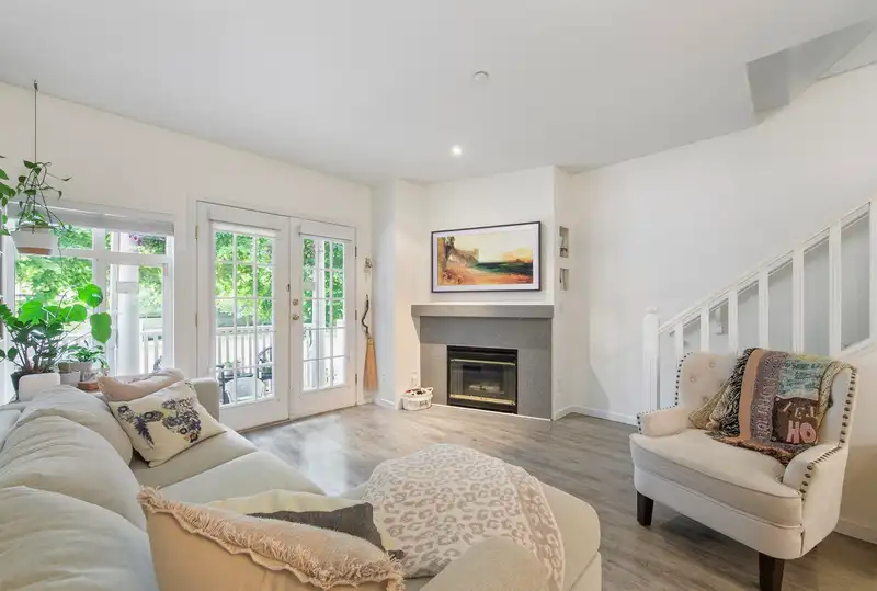 8529 JELLICOE STREET - photo 2 of 26