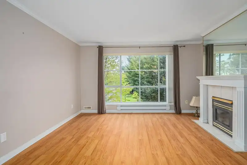 206 9951 152 STREET - photo 3 of 30