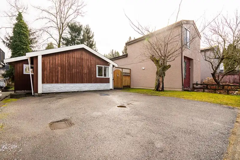8038 139B STREET STREET - photo 3 of 28