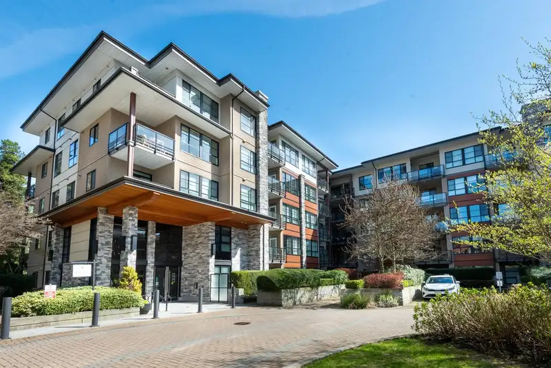 505 1152 WINDSOR MEWS - photo 1 of 29