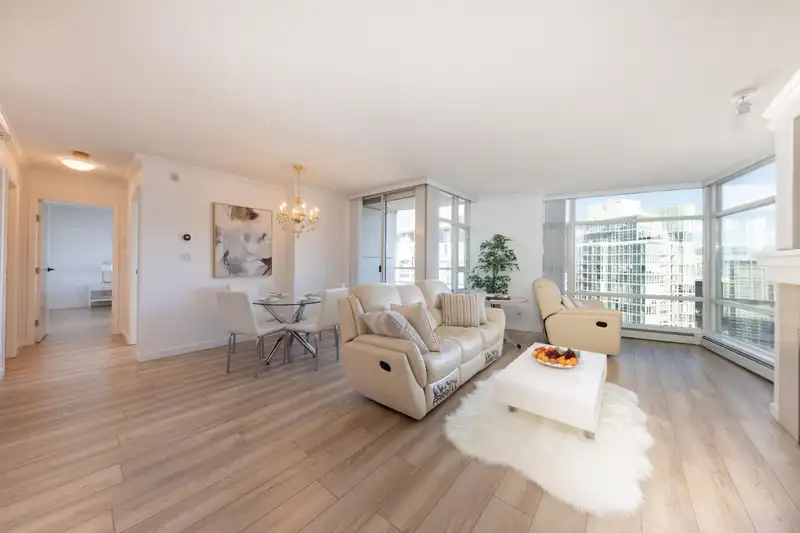 3303 1199 MARINASIDE CRESCENT - photo 3 of 40