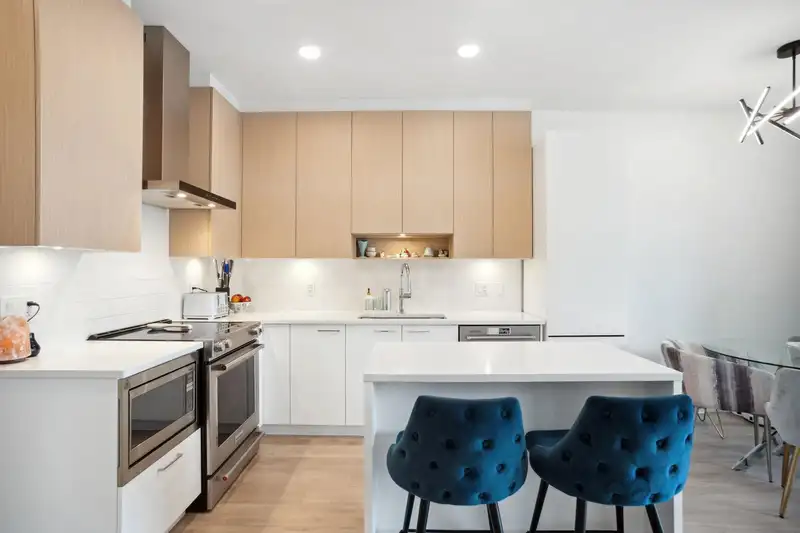 420 7599 15TH STREET - photo 2 of 23