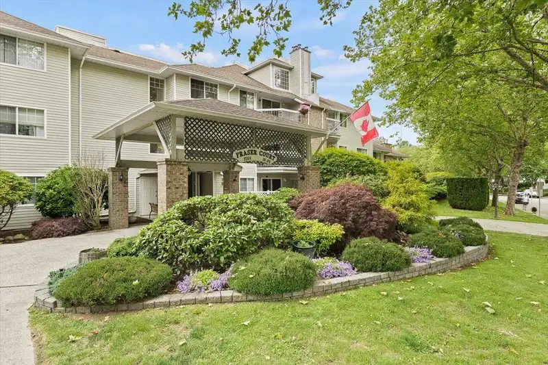 102 22514 116TH AVENUE - photo 1 of 40
