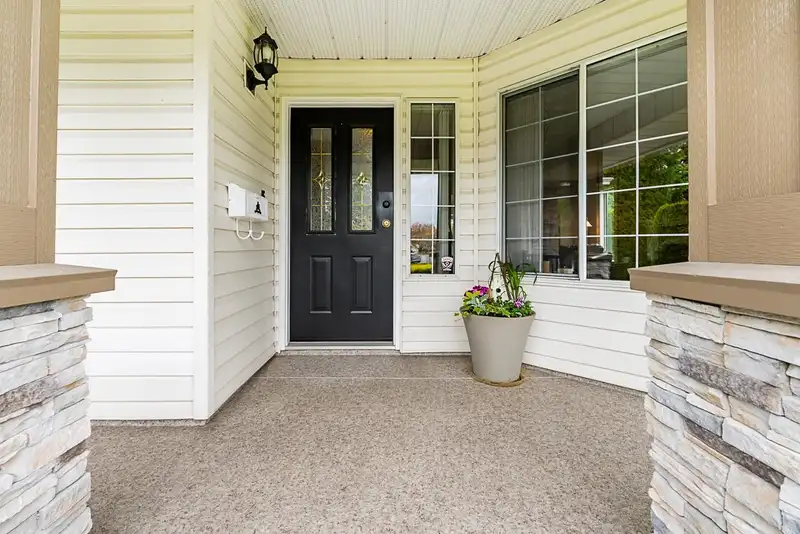 5636 E KILMORE CRESCENT - photo 3 of 40