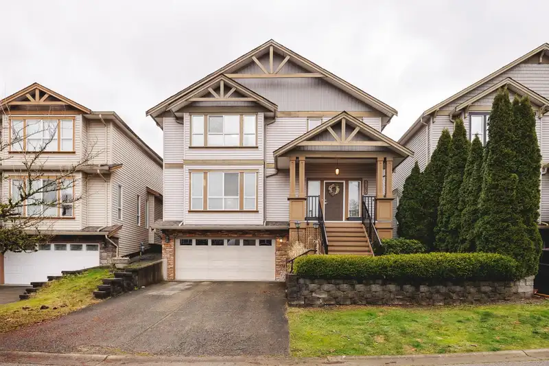 1125 11497 236 STREET - photo 1 of 40