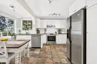 990 JARVIS STREET - thumbnail 4