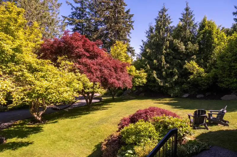 6265 SUMMIT AVENUE - photo 1 of 40