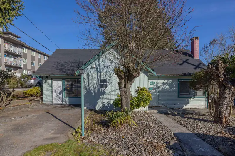 319 CASEY STREET - photo 1 of 40