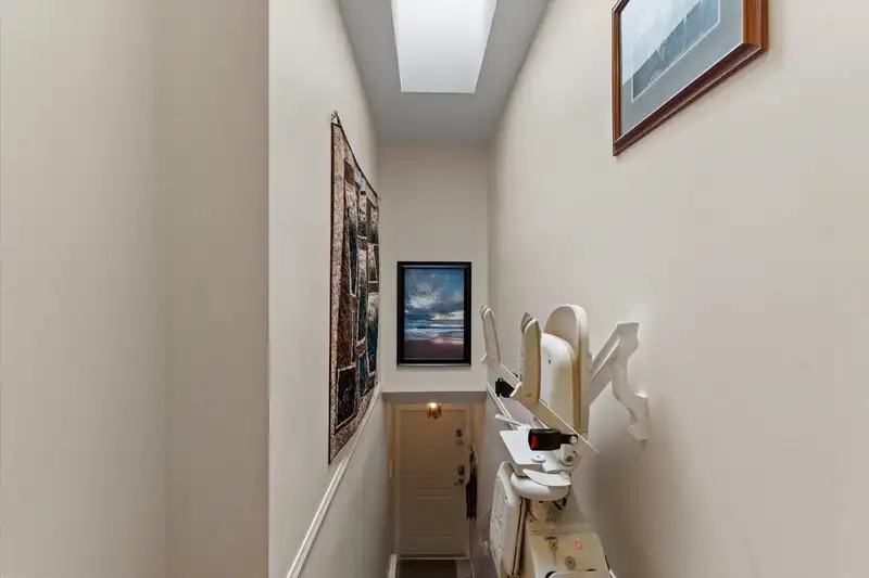 54 3110 TRAFALGAR STREET - photo 4 of 35