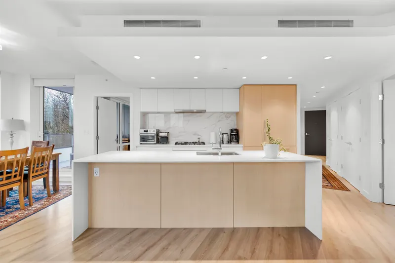 412 1500 FERN STREET - photo 4 of 25