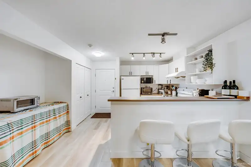 116 14885 105 AVENUE - photo 4 of 34