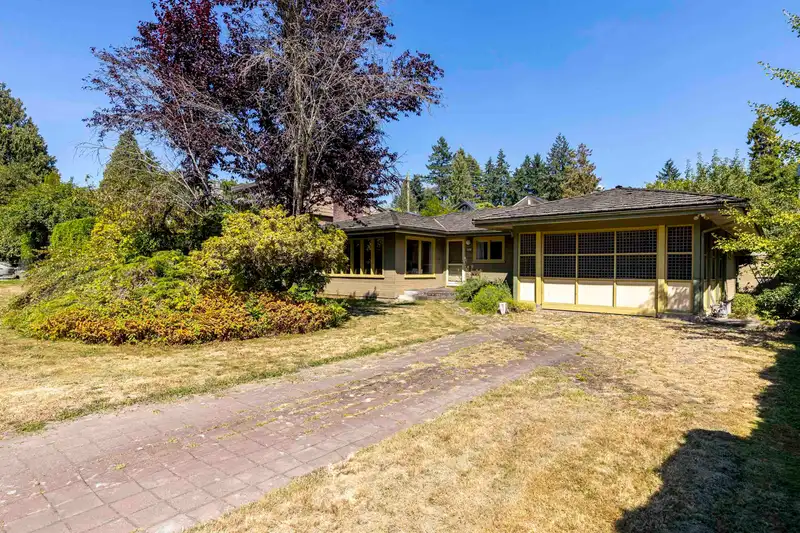 6180 HIGHBURY STREET - photo 2 of 36
