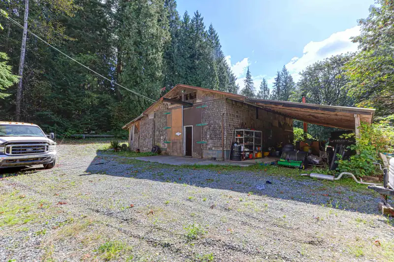 26766 DEWDNEY TRUNK ROAD - photo 3 of 32