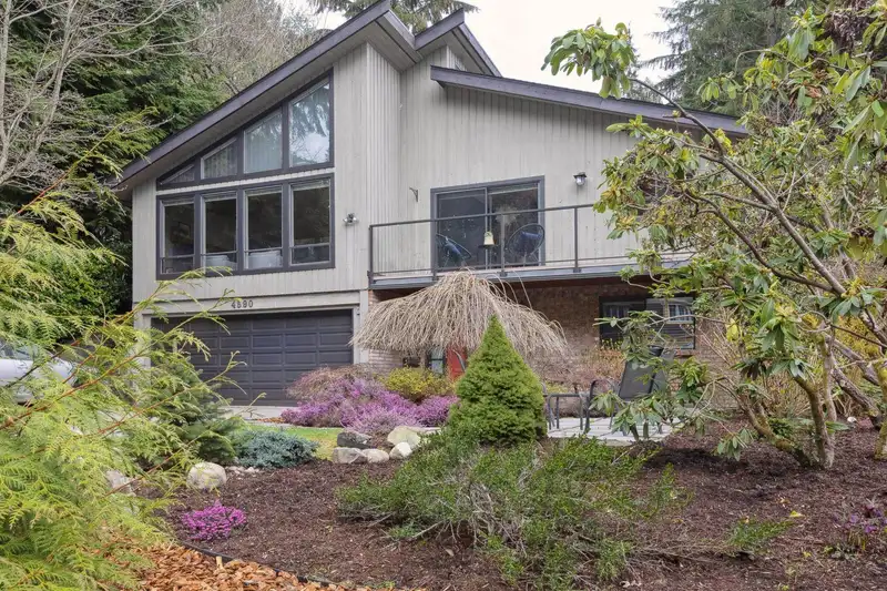 4590 MAPLERIDGE DRIVE - photo 1 of 40