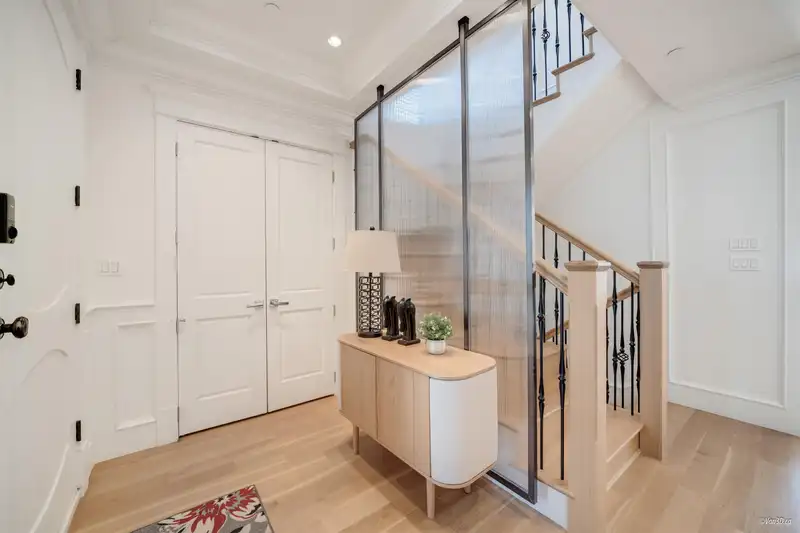 4474 W 15TH AVENUE - photo 4 of 32