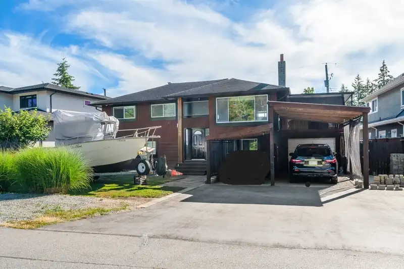 10540 AINTREE CRESCENT - photo 1 of 23