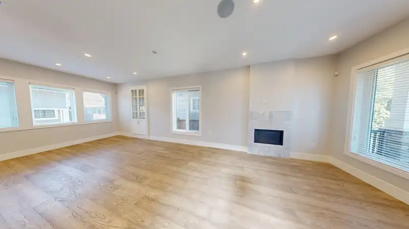 3345 PARKER STREET - photo 3 of 31