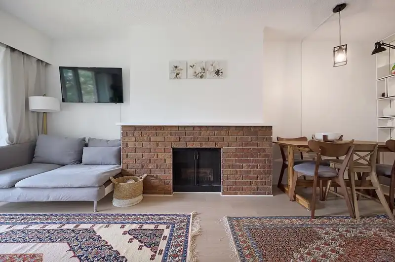 302 1515 CHESTERFIELD AVENUE - photo 3 of 21