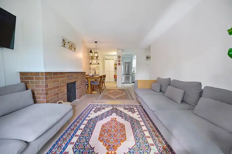 302 1515 CHESTERFIELD AVENUE - photo 4 of 21