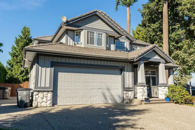 7350 147A STREET - photo 2 of 35