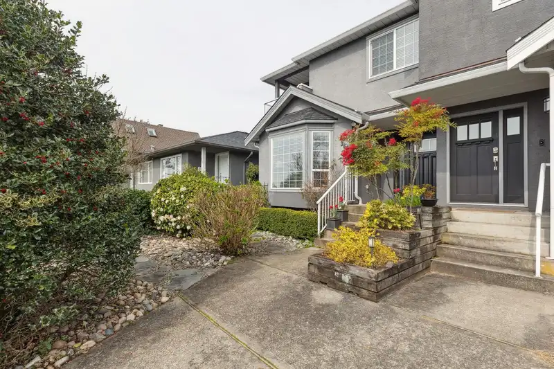 366 E 5TH STREET - photo 2 of 28