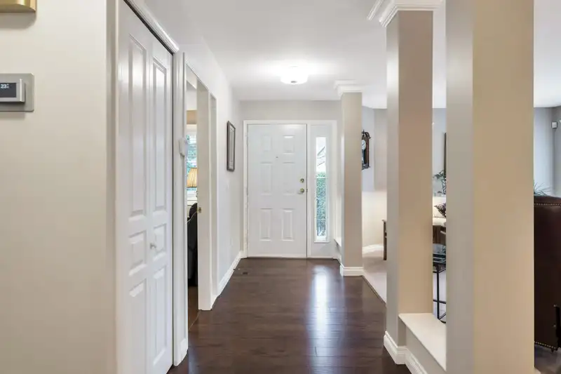6 35253 CAMDEN COURT - photo 3 of 40