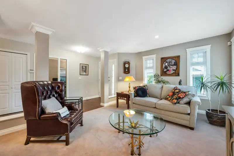 6 35253 CAMDEN COURT - photo 4 of 40