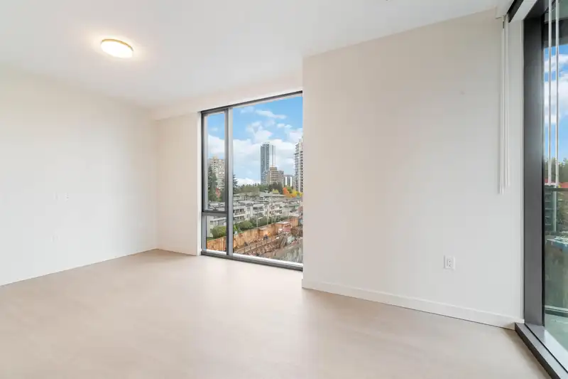 404 5987 WILSON AVENUE - photo 3 of 15
