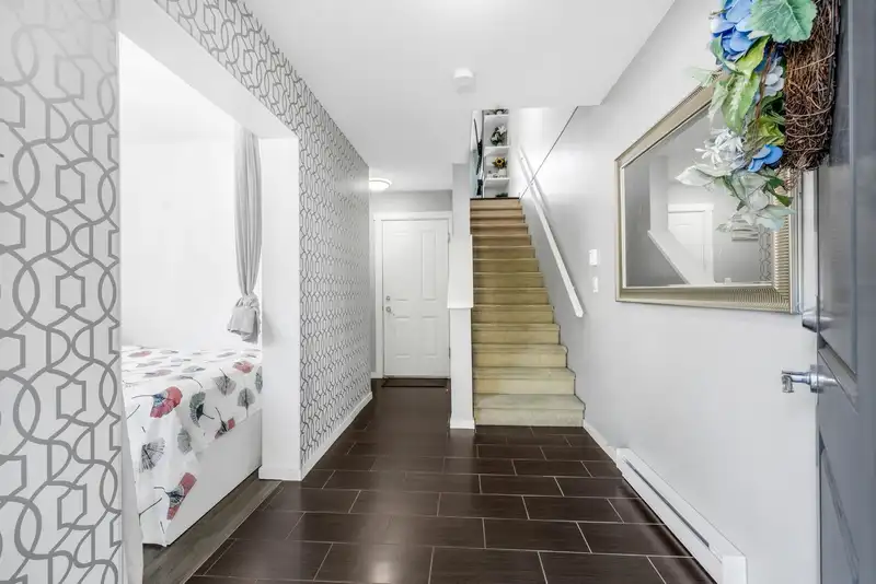 66 18983 72A AVENUE - photo 3 of 29