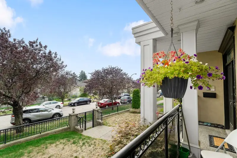 339 E 63RD AVENUE - photo 4 of 38