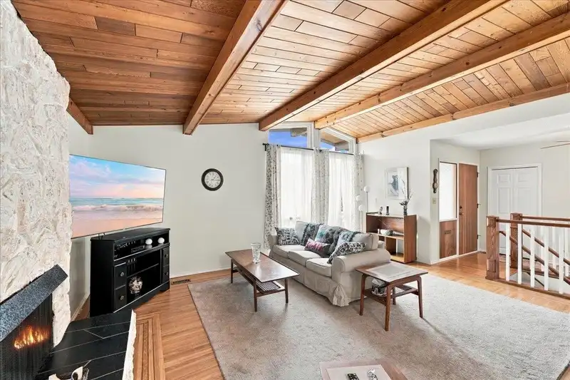 3836 SEFTON STREET - photo 4 of 29