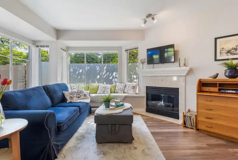 101 131 W 20TH STREET - photo 2 of 22