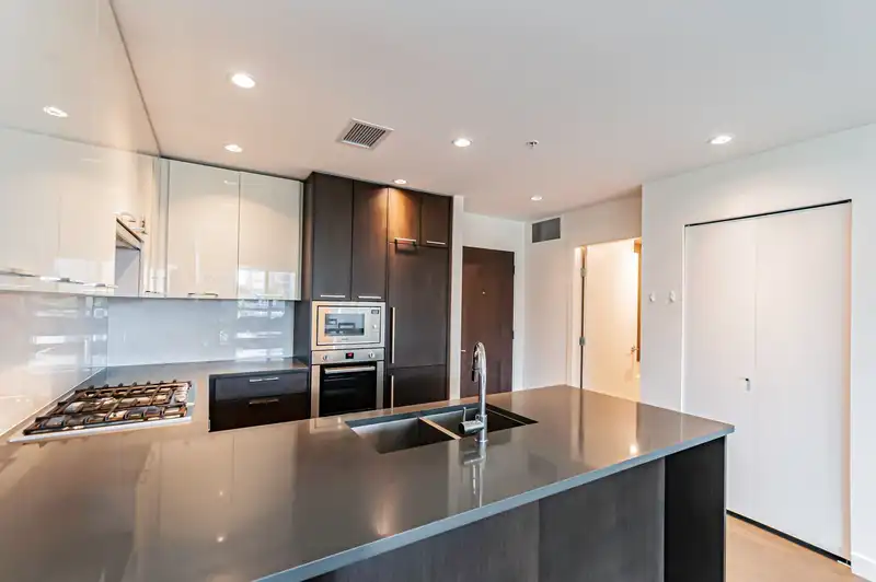 223 4033 MAY DRIVE - photo 4 of 26