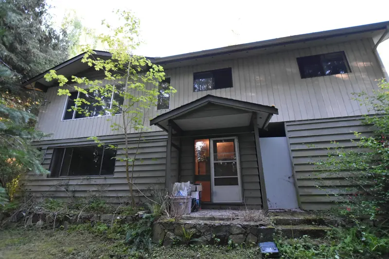 2240 OLDERSHAW ROAD - photo 3 of 25