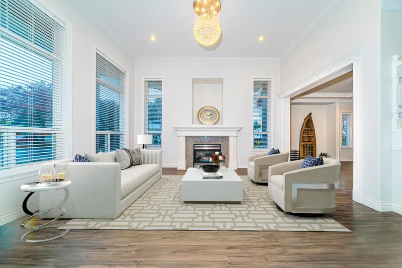 6368 189A STREET - photo 3 of 25