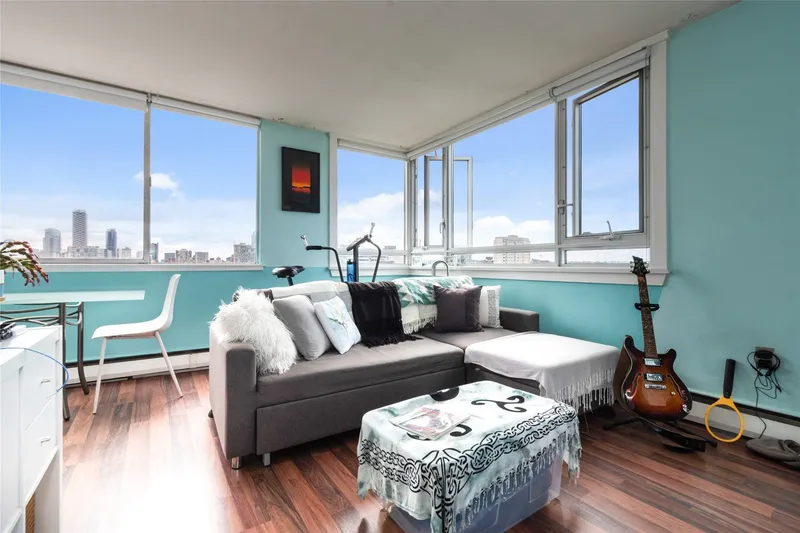 2402 1850 COMOX STREET - photo 3 of 25