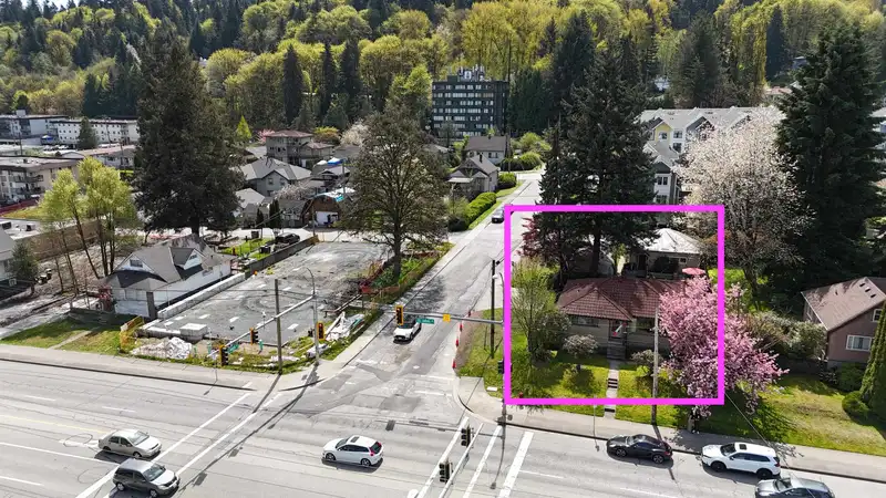 2825 ST JOHN STREET - photo 1 of 30