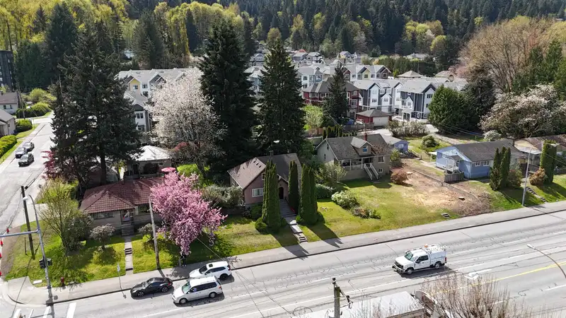 2825 ST JOHN STREET - photo 3 of 30