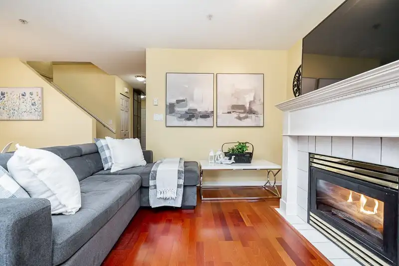 101 15258 105 AVENUE - photo 1 of 29