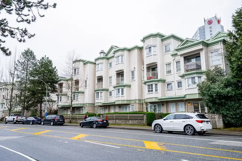 101 15258 105 AVENUE - photo 3 of 29