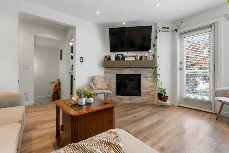 45 11229 232 STREET - photo 4 of 38