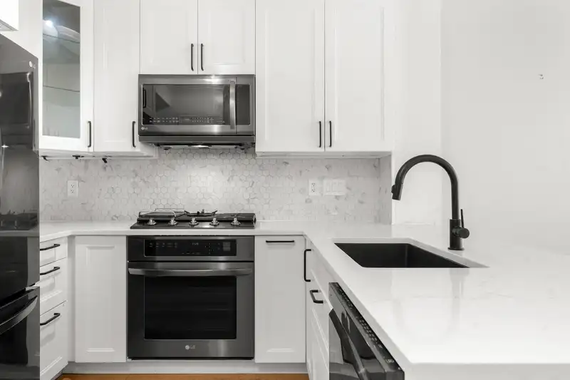 417 119 W 22ND STREET - photo 3 of 40